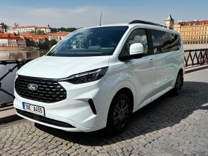 Rental Ford Transit new car 2024 in Prague